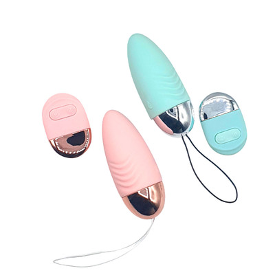 Bullet em Silicone e ABS com 12 Modos de Vibrações e Controle Remoto - Lilo We love Vibrator | Disponível em 2 Cores