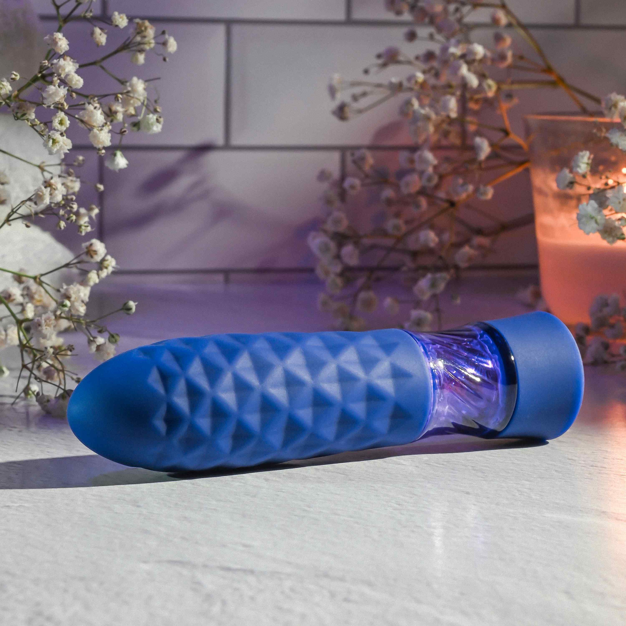 Bullet em Silicone Texturizado com 8 Modos de Vibração, LED e Carregamento via Cabo USB - Evolved Raver | 12 x 3 cm - 3