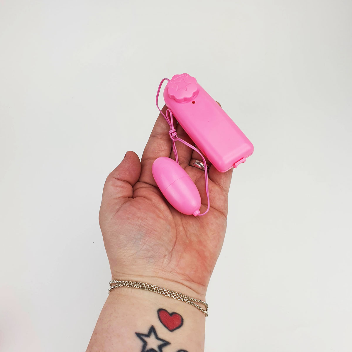 Calcinha com Cápsula Vibratória Multivelocidade - Pimenta Sexy Tanga Bullet | Disponível em 2 Cores - 11