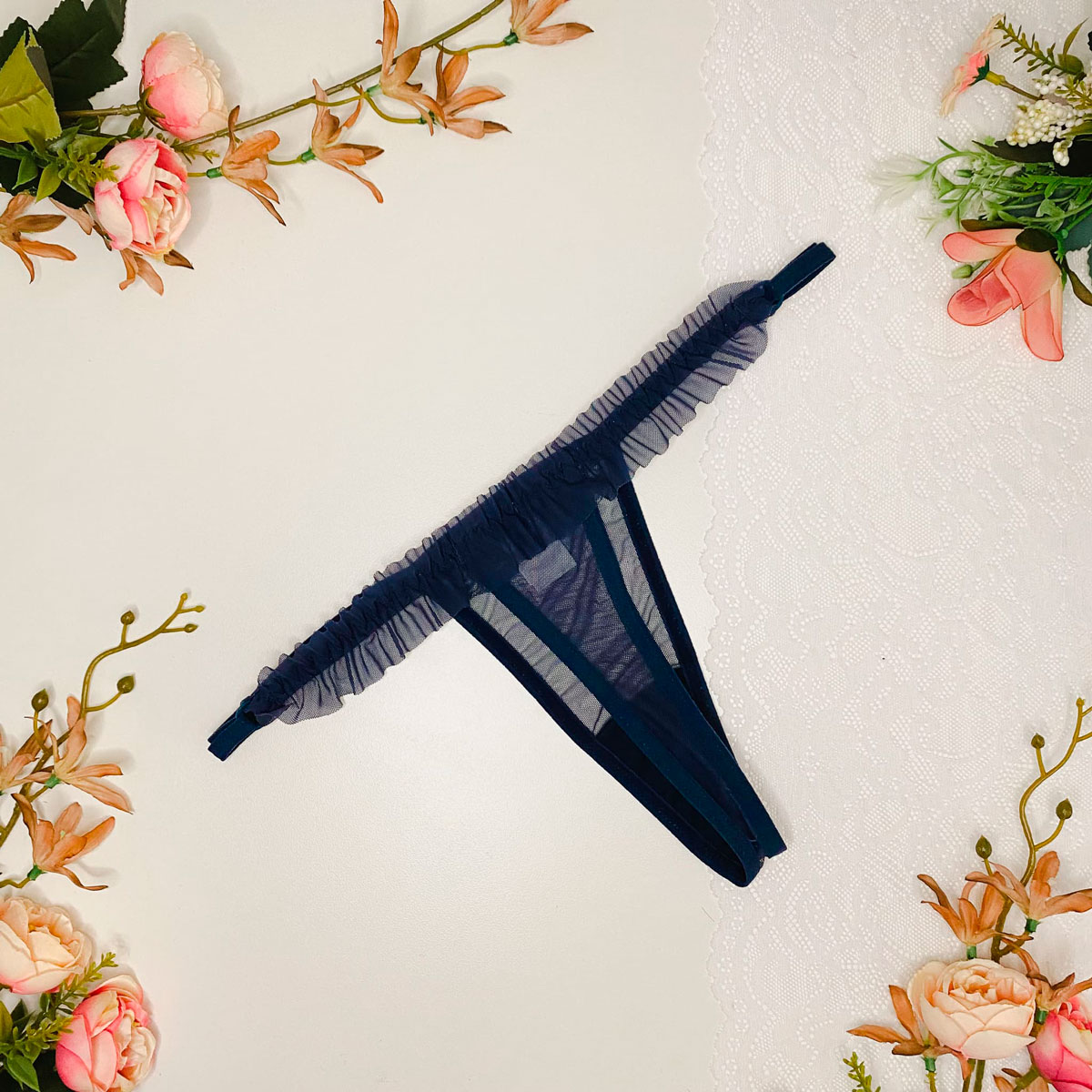 Calcinha Fio Afrodisíaco em Tule com Babadinho - Amor e Sedução Love Fio| Disponível em 6 Cores no Tamanho Único - 5