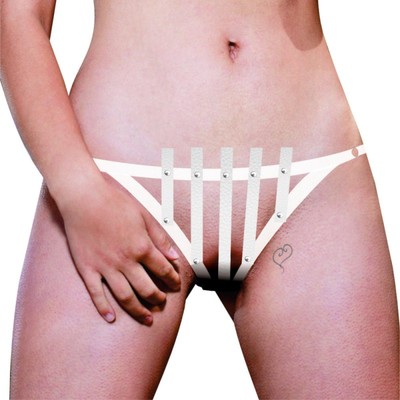 Foto 5 do produto Calcinha Fio Duplo Com Tiras de Couro Ecológico - InNamorata Femme Fatale | Disponível em 3 Cores