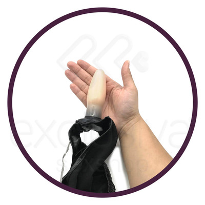 Calcinha em Vinil com Plug Anal Cônico com Vibração Multivelocidade - 9,5 x 5 cm