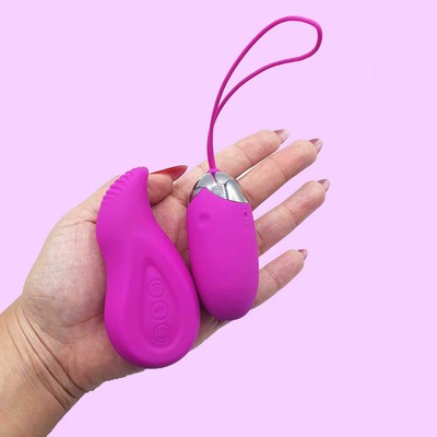 Cápsula Vibratória e Controle Sem Fio Recarregável com 12 Modos de Vibração e Resistente à Água - Pretty Love Eden | 7,4 x 3,3 cm