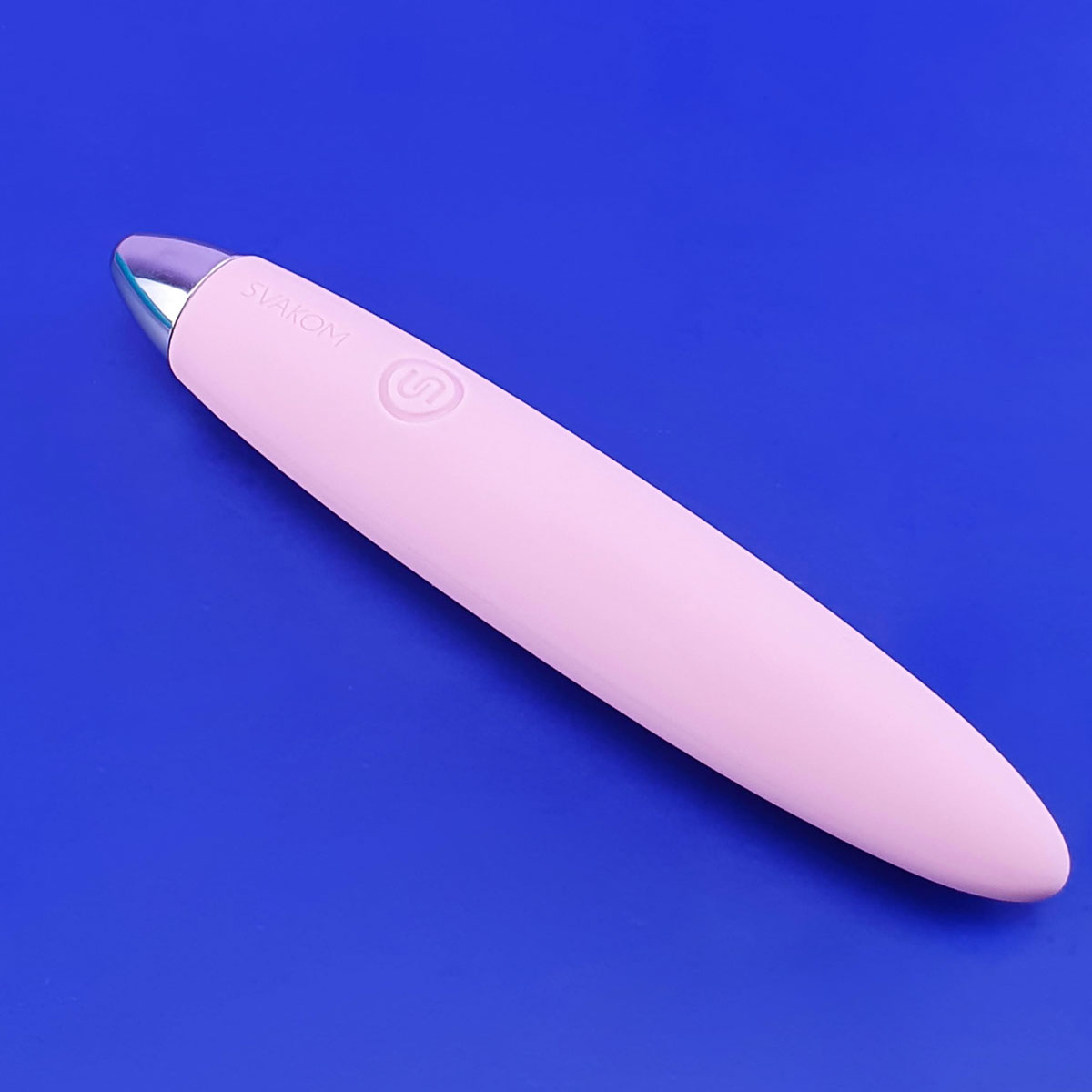 Cápsula Vibratória em Silicone com 3 Modos de Vibrações e Recarregável - Svakom Daisy | 12,5 x 2,2 cm | Disponível em 2 Cores - 4