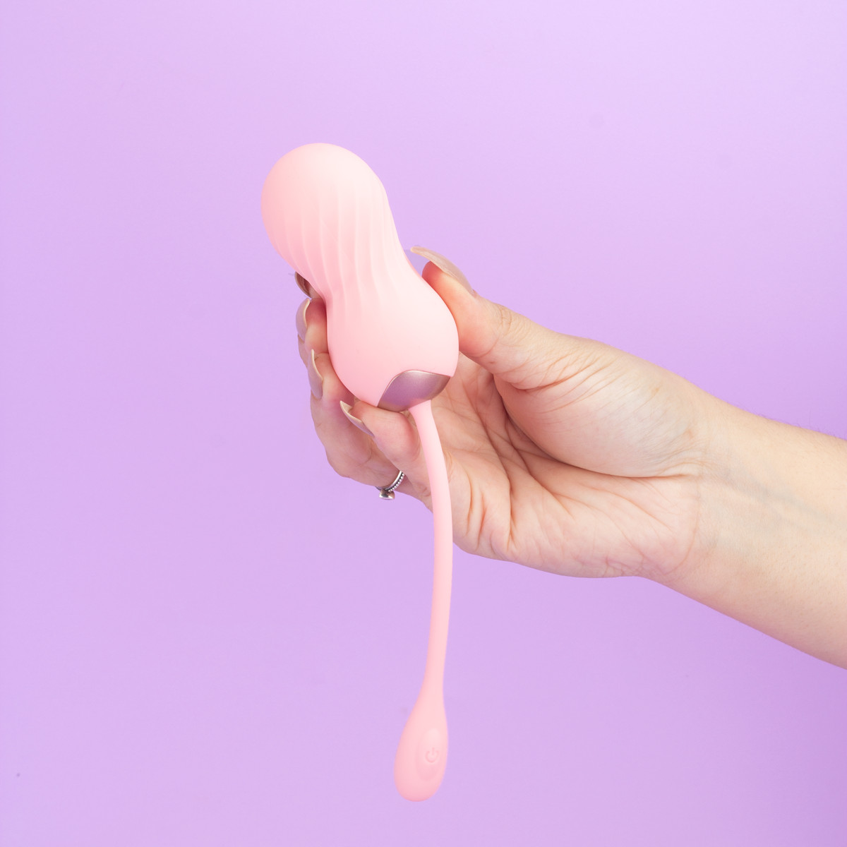 Capsula Vibratória em Silicone com 10 Modos de Vibração e Rotação, Controle Remoto Sem Fio e Carregamento via USB Magnético - Exclusiva Nayra - 4