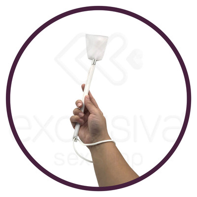 Foto 9 do produto Chibata Tiazinha em Couro Sintético - Brasil Fetiche - 28 cm | Disponível em 5 Cores