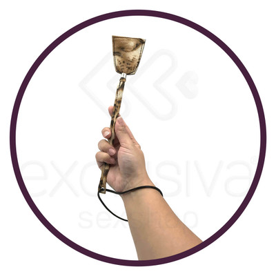Foto 8 do produto Chibata Tiazinha em Couro Sintético - Brasil Fetiche - 28 cm | Disponível em 5 Cores