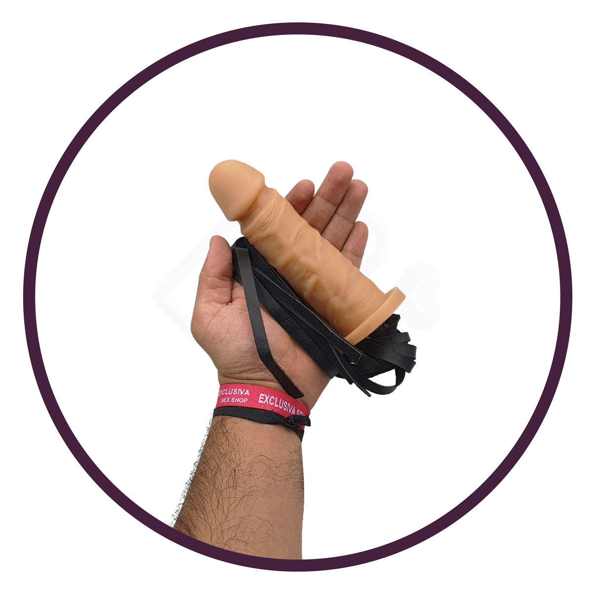 Chicote em Couro Sintético com 8 Tiras e Prótese Peniana Realística - Brasil Fetiche | 13,9 x 3,6 cm | 39,5 cm - 3