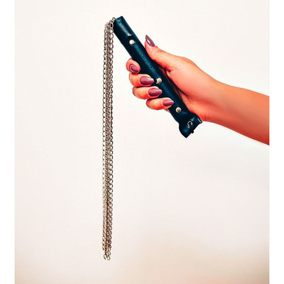 Chicote com Tiras de Corrente e Cabo Revestido em Couro Sintético - Sexy Fantasy | 51 cm