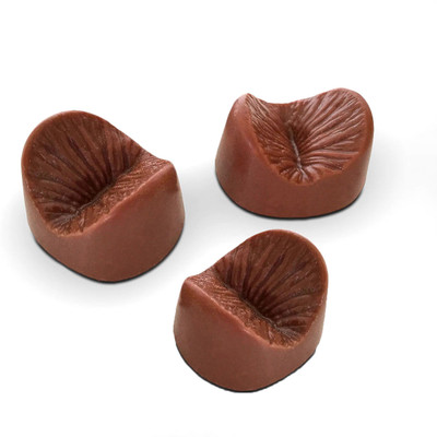 Chocolate Caseiro ao Leite em Forma de Ânus - 3,8 cm | 3 unidades