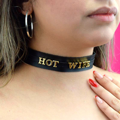 Foto 4 do produto Choker em Couro Ecológico com Letras Douradas e fecho em 2 Tamanhos - InNamorata | Disponível em 5 Frases