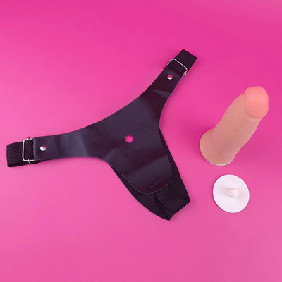 Foto 1 do produto Cinta em Courvin com Prótese em Formato de Pênis Realístico em Cyberskin com Vértebra - Magic Sexy | 15 x 4 cm