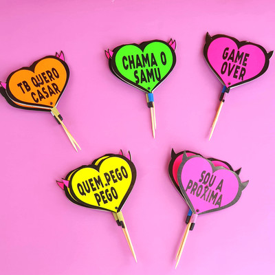 Conjunto de Espetinhos Coração Neon Decorativos para Mesa - FestaChic
