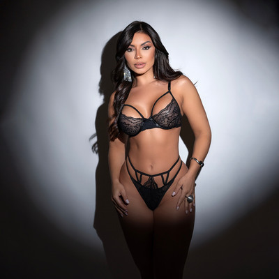 Foto 7 do produto Conjunto em Renda com Detalhes em Strappy - Exclusiva Lingerie | Disponível em 3 Cores e 4 Tamanhos