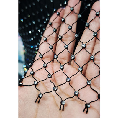 Top Cropped de Tela com Detalhes em Strass - Exclusiva | Tamanho Único