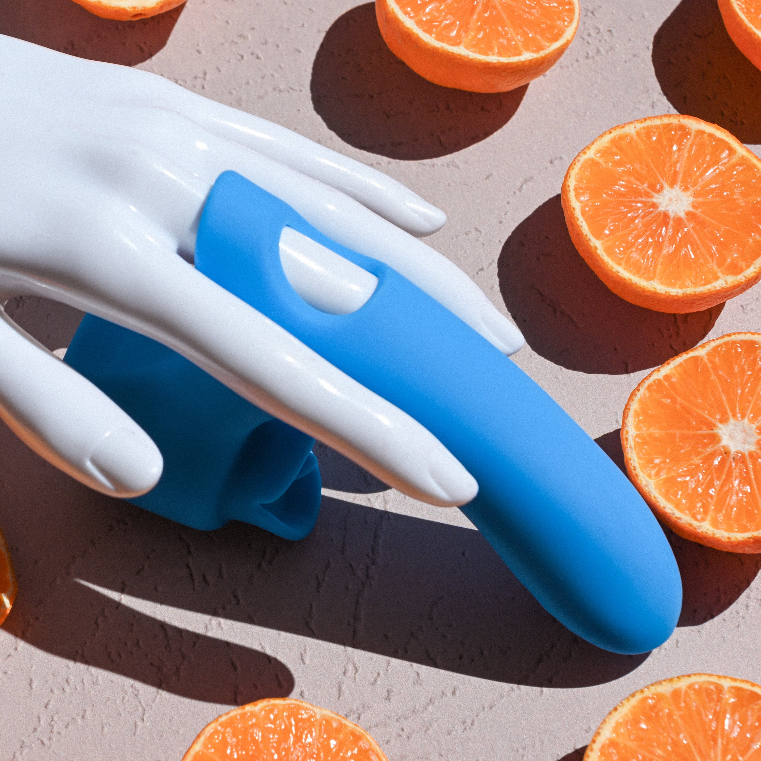 Dedeira Recarregável com Estimulador em Formato de Língua de Silicone com 9 Vibrações  - Gender X Flick It | 8,5 x 2,9 cm - 6