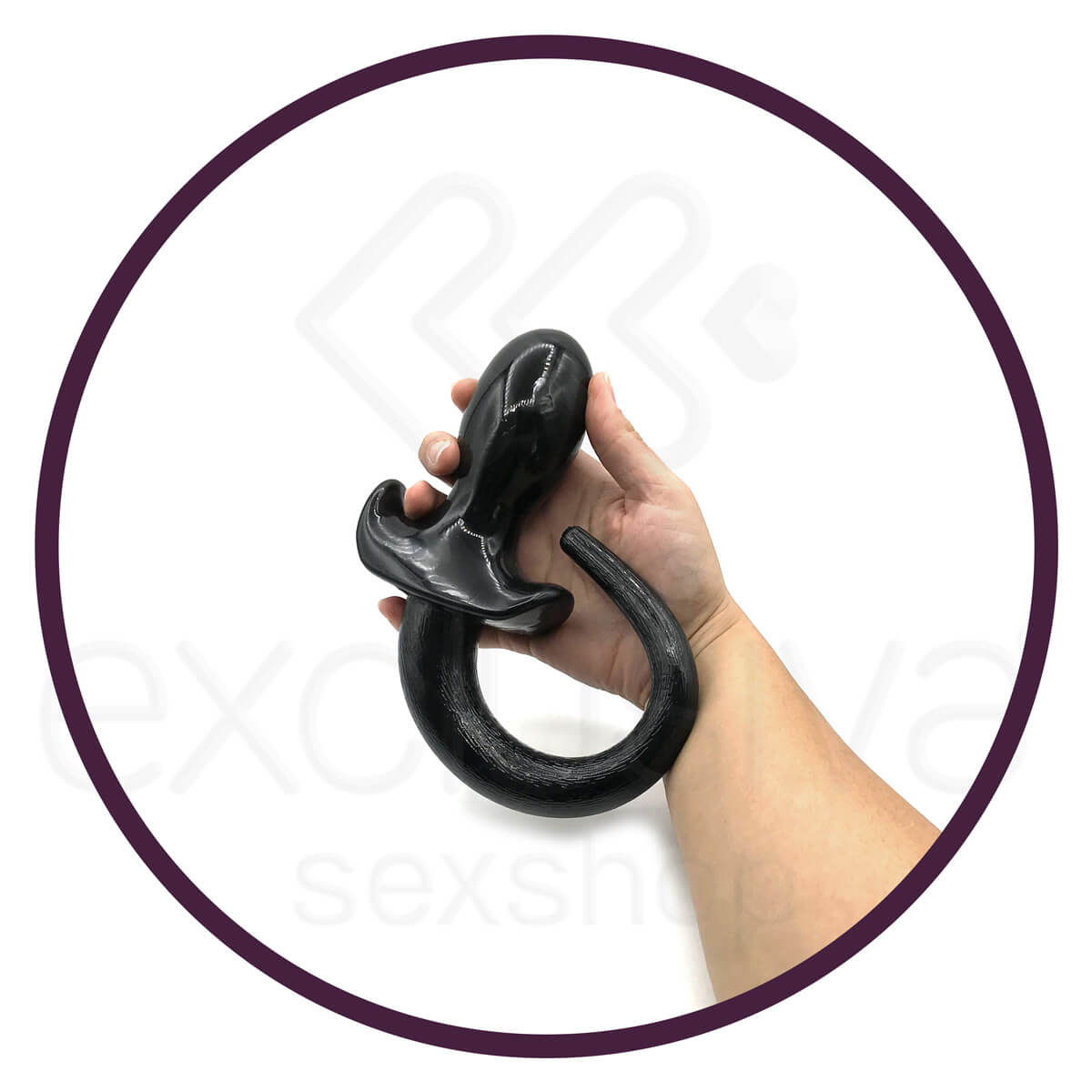 Dom P6 - Plug Anal Dog Tail - 8,9 x 4,5 cm - 3