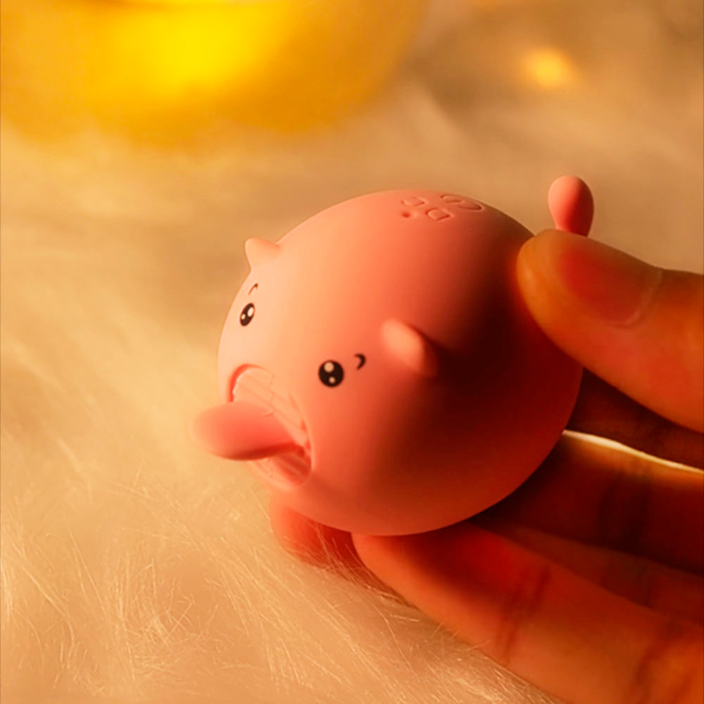 Estimulador Clitoriano em Formato de Porco com Língua em 10 Movimentos e Recarregável - YouVibe Sweet Pig | 6,2 x 4,2 cm - 6