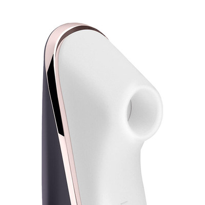 Foto 6 do produto Estimulador Clitoriano Recarregável com 11 Níveis de Intensidade - Satisfyer PRO Traveler - 10 x 3,5 cm