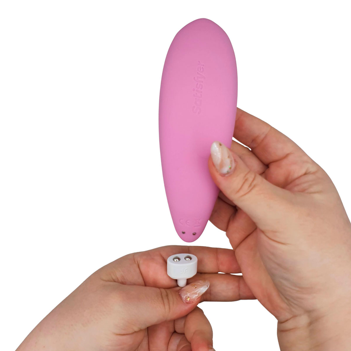 Estimulador Clitoriano com Tecnologia de Sucção, Vibração e App - Satisfyer Curvy 3+ | 14 x 4,5 cm - 5