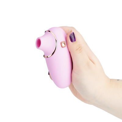 Foto 4 do produto Estimulador de Clitóris com Pegada Ergonômica, 10 Modos de Pulsação e Recarregável - SI Lev | 9,9 x 3,5 cm