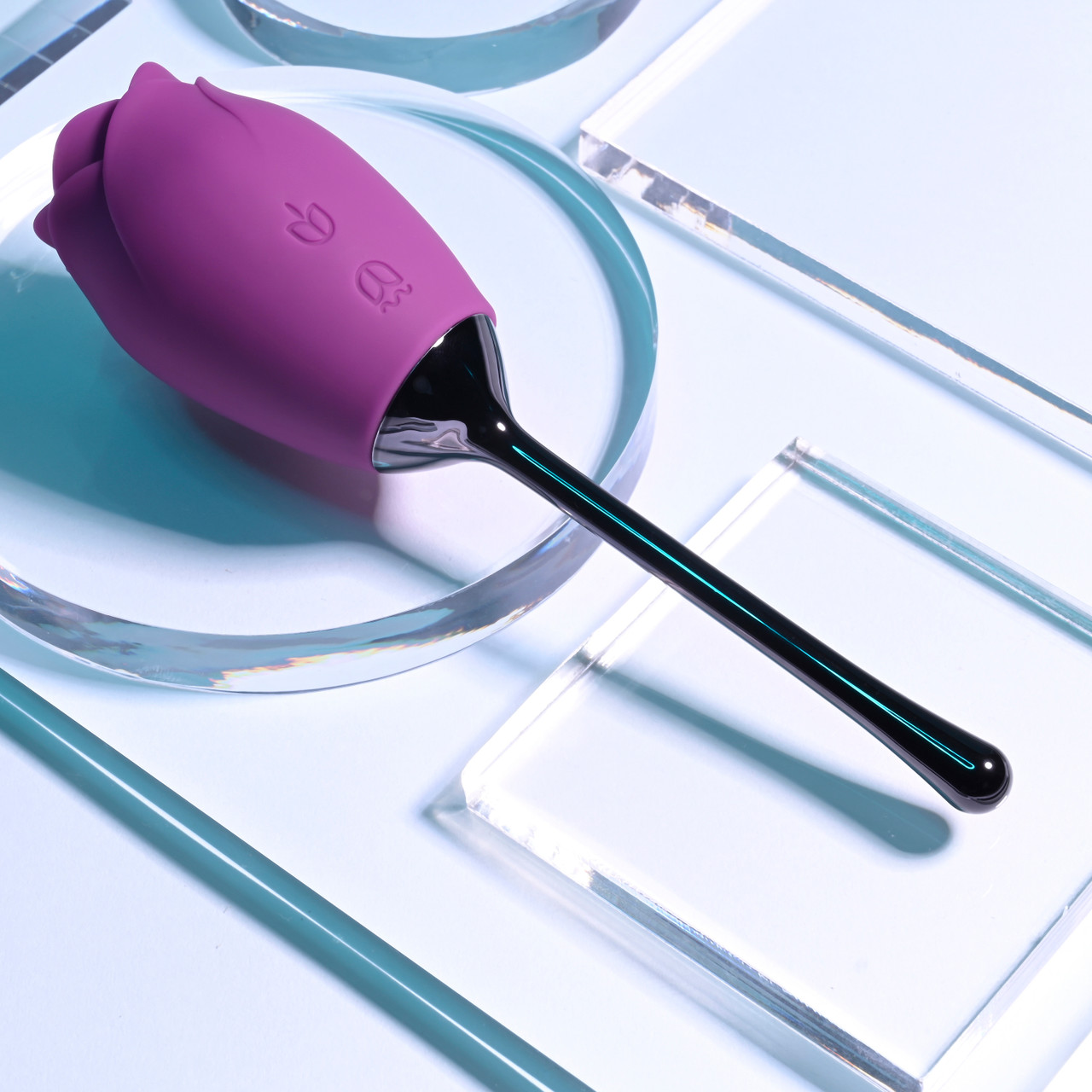 Estimulador de Clitóris Recarregável em Formato de Flor com 9 Modos de Vibrações - Evolved Playboy Pleasure Petal | 15,6 x 4,4 cm - 4