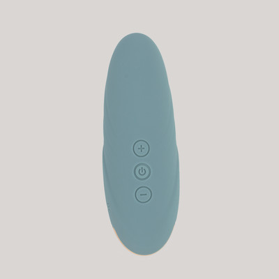 Foto 2 do produto Estimulador de Clitóris em Silicone com 7 Intensidades de Pulsação, Recarregáveis - Adão & Eva | 11,2 x 3,6 cm | Disponível em 2 Cores