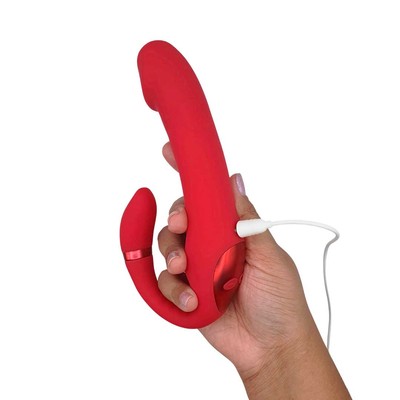Estimulador com Penetrador strapless em Silicone com 10 Modos de Vibração, 10 Movimentos e Recarregável - Pleasure Dreams | 15 x 3,6 cm | Disponível em 2 Cores