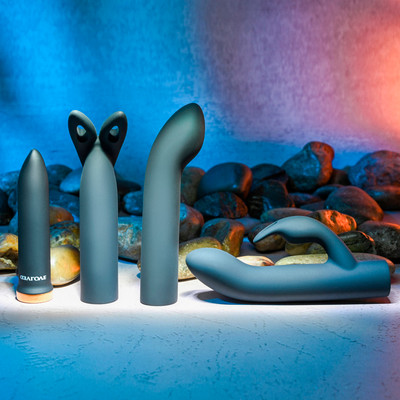 Cápsula Vibratória em ABS Aveludado com 7 Vibrações Potentes e 3 Capas Estimuladoras em Silicone - Evolved Four Play