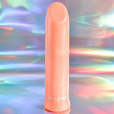 Foto 3 do produto Vibrador em Forma de Batom Recarregável em ABS com 10 Modos de Vibração - Evolved Lip Service | 10,1 x 2,2 cm