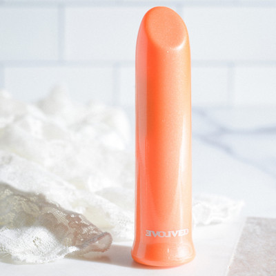 Foto 4 do produto Vibrador em Forma de Batom Recarregável em ABS com 10 Modos de Vibração - Evolved Lip Service | 10,1 x 2,2 cm