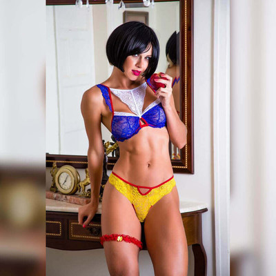 Foto 1 do produto Fantasia Garota Veneno - Branca de Neve | Disponível em 4 Tamanhos