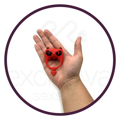 Foto 5 do produto Gagu Tiny Demon Cock Ring - Anel Peniano em Silicone Cirúrgico com Bullet e Vibração Única - 7,5 x 4,5 cm | Cor: Vermelho
