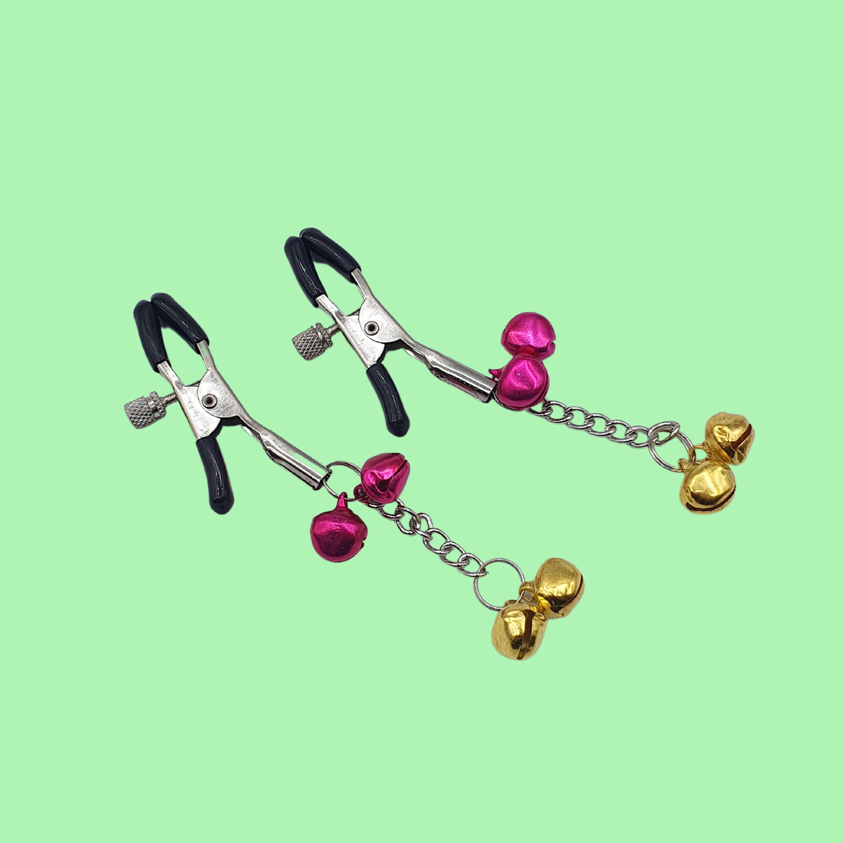 Grampos para Mamilos em Metal com Sinos Coloridos e Ajuste de Pressão - 2