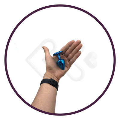 Foto 8 do produto Plug Anal Cônico em Metal com Joia Cravada em sua Base no Formato de Coração - Hard - 5,5 x 2,9 cm | Disponível em 8 Cores