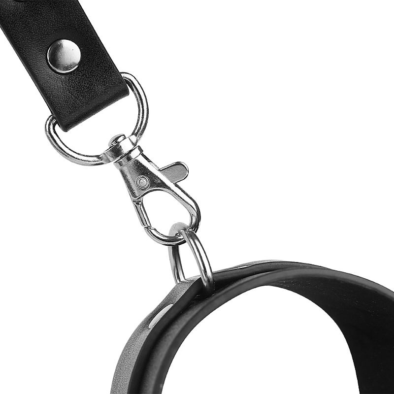 Harness em Couro Sintético com Braceletes e Detalhes com Argolas - Sexy Import | Tamanho Único | Disponível em 2 Cores - 5