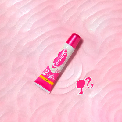 Foto 7 do produto Hidratante Labial Diário com Efeito Gloss - Carmed Barbie | 10g | Disponível em 3 Cores