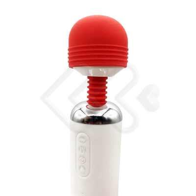 Foto 3 do produto Sugador e Estimulador de Clitóris com Vibração, Sucção, Língua e Aquecimento - Intt Especial Luxury Lambe Lambe