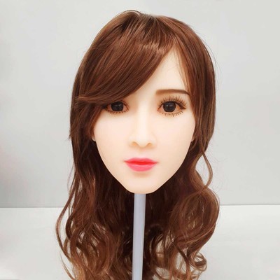 Jade - Boneca Realística em TPE com Pele Branca, Cabelo Castanho Longo, Olhos Castanhos, Seios Médios, Vértebras em Aço e Acessórios - 38 Kg e 1,48 Metros de Altura