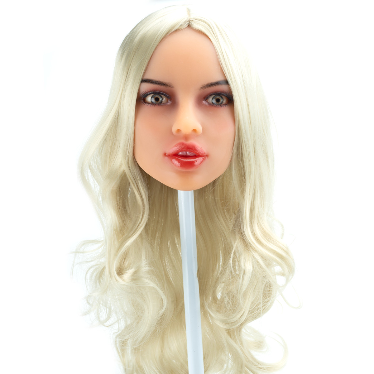 Karol - Boneca Realística em TPE com Pele Morena, Cabelo Loiro, Olhos Azuis, Seios Fartos, Vértebras em Aço e Acessórios - 29 Kg e 1,60 Metros de Altura - 12