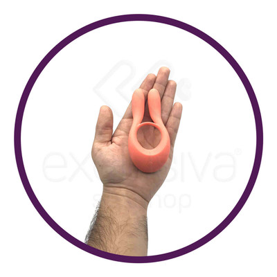 Foto 11 do produto Anel Peniano Feito em Silicone com Estimulador de Clítoris e 10 Modos de Vibração - Kisstoy Man Martin Cock Ring | Disponível em 2 cores