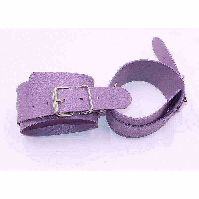 Kit Bondage - Kit com Algema, Tornozeleira, Coleira, Venda, Guia, Chicote e Mordaça - Contém 7 Itens | Cor: Lilás - 10