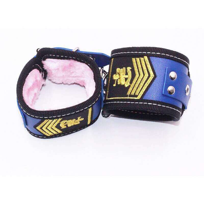 Kit Bondage - Kit Marinheira Sexy com Algema, Tornozeleira, Coleira, Venda, Guia, Chicote e Mordaça - Contém 7 Itens - 4