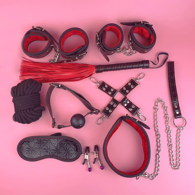 Foto 1 do produto Kit Completo para BDSM em Couro Sintético com 9 peças - Mimosa Love