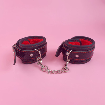 Foto 8 do produto Kit Completo para BDSM em Couro Sintético com 9 peças - Mimosa Love
