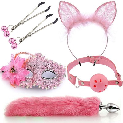 Kit Fetiche II com Plug Rabo de Raposa, Tiara de Gatinha, Grampos para os Seios em Metal com Guizo, Máscara Decorada e Mordaça Bola - Sexy Import