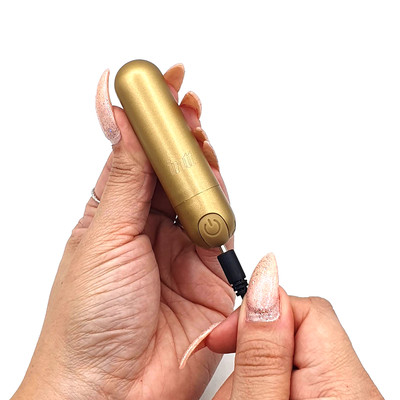 Kit Lubrificante à Base d'Água e Bullet Recarregável com 10 Modos de Vibrações -  Intt By Laura Muller My Pleasure