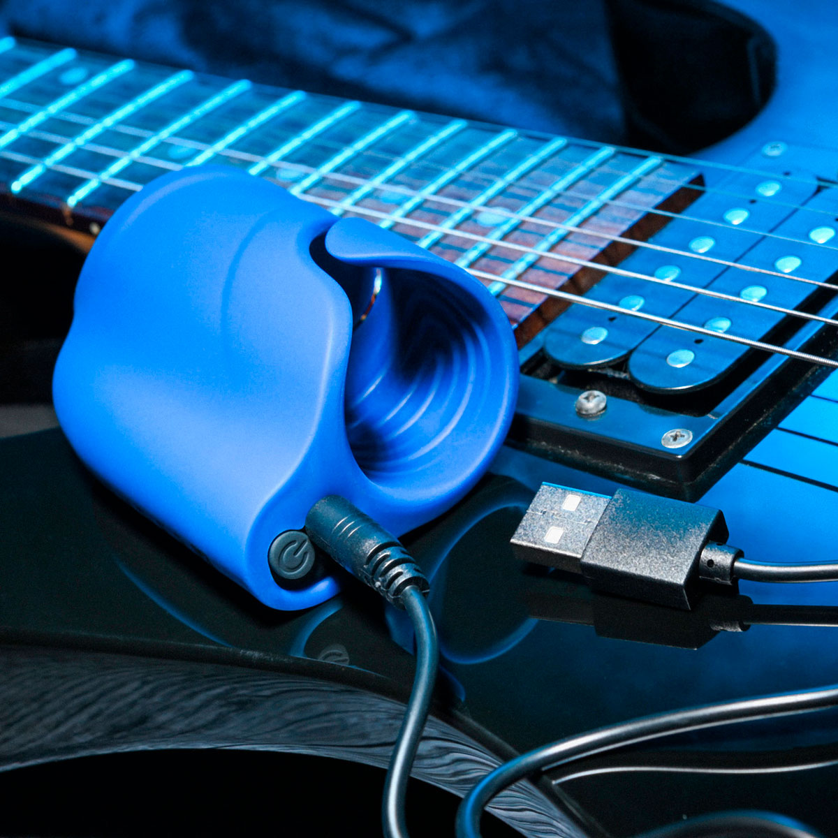 Kit Plug Escalonado com Ventosa e Masturbador em Silicone com 10 Modos de Vibração, Recarregável - Gender X In's & Out's - 4