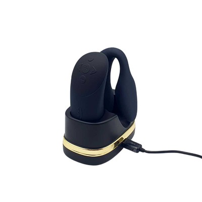 Foto 10 do produto Kit com Vibrador para Casal e Estimulador de Clitóris com Tecnologia de Sucção e Carregamento USB - Womanizer x We-Vibe Golden Moments 2