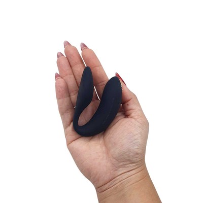 Kit com Vibrador para Casal e Estimulador de Clitóris com Tecnologia de Sucção e Carregamento USB - Womanizer x We-Vibe Golden Moments 2
